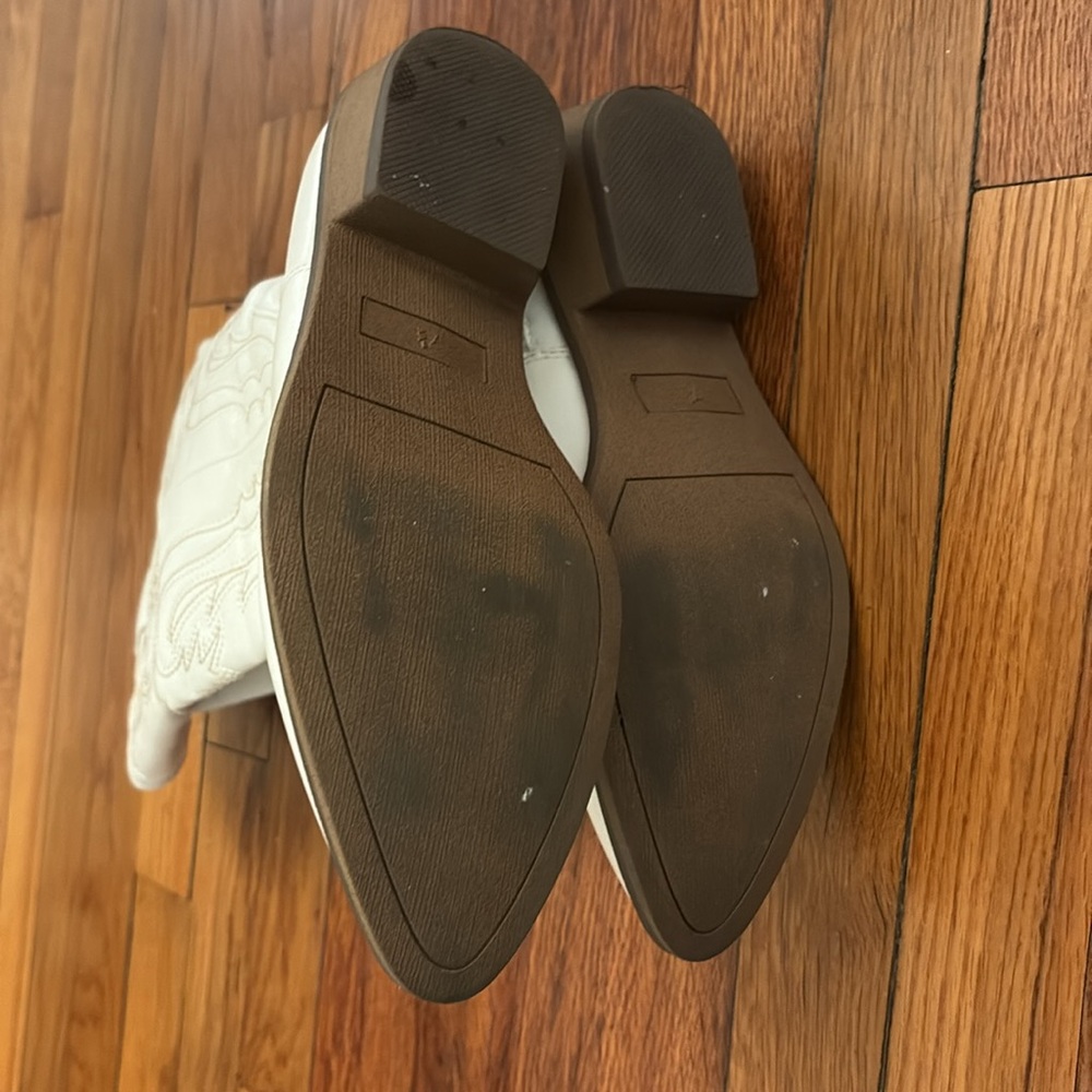 White Cowboy Boots Size 7.5 - Picture 5 of 5